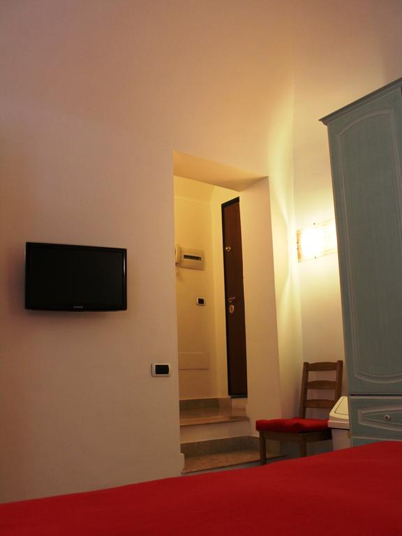 Hella Ibernesi 23 Fori Imperiali Inn, New Gestion! Roma Quarto foto